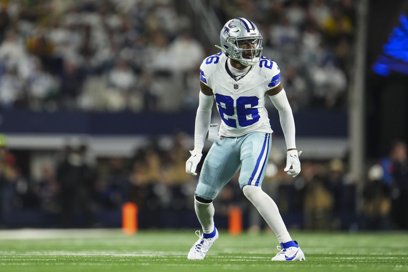 Cowboys roster move: DaRon Bland activated from injured reserve, Amani Oruwariye placed there