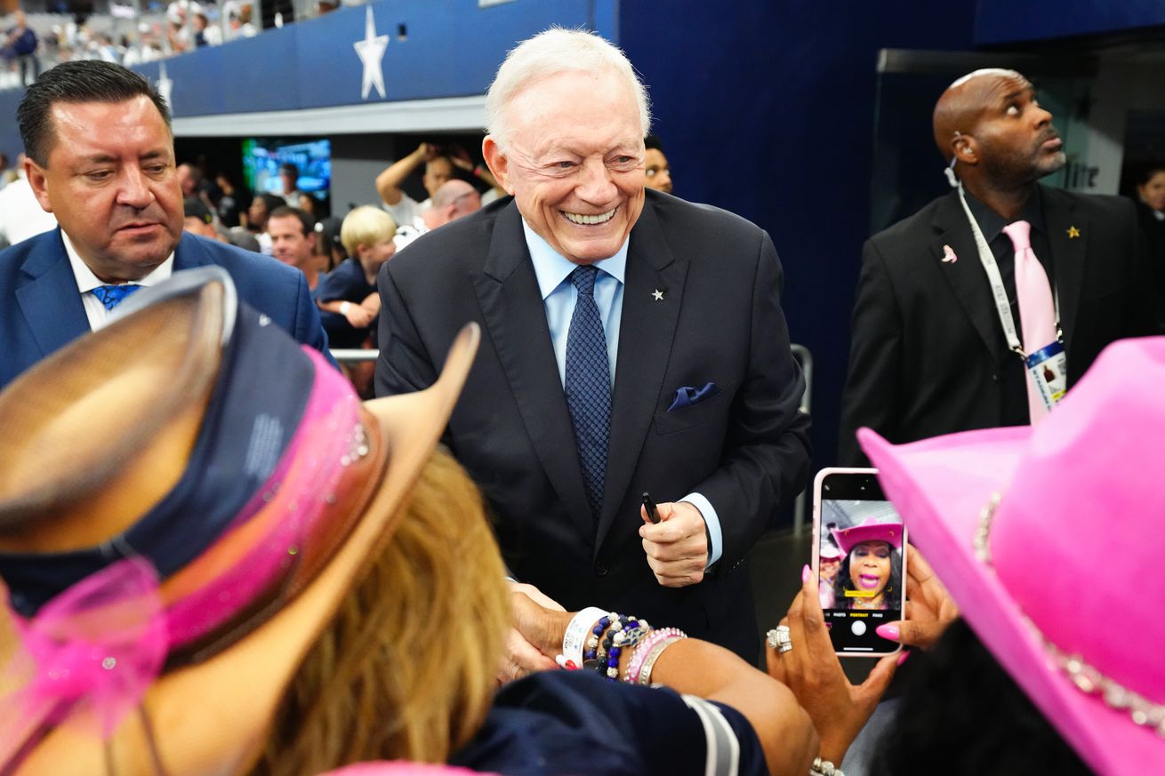 Cowboys fan poll: Vote on Dallas’ biggest topics of concern