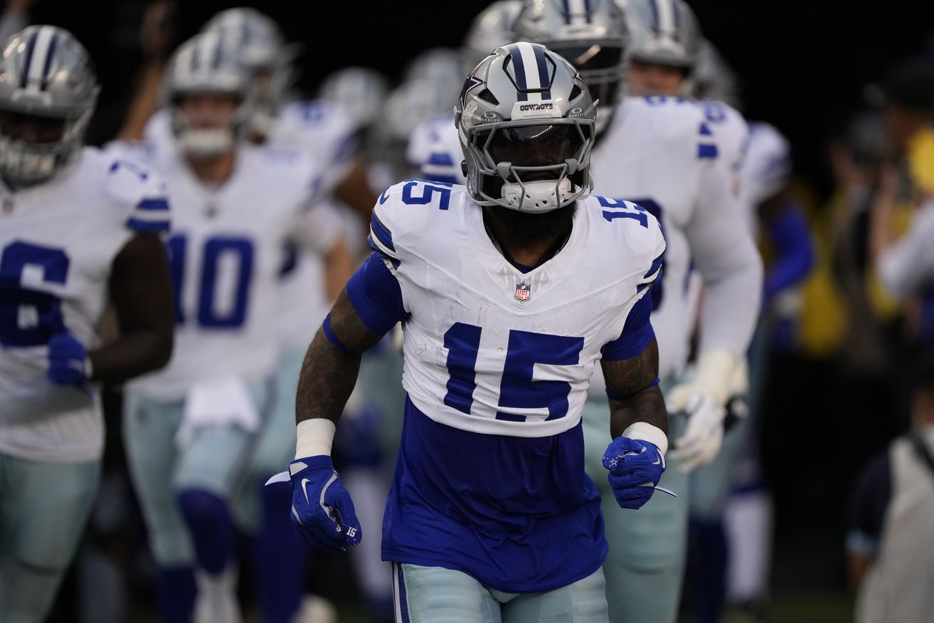 Ezekiel Elliott’s ‘habitual tardiness’ prompted his benching for Sunday