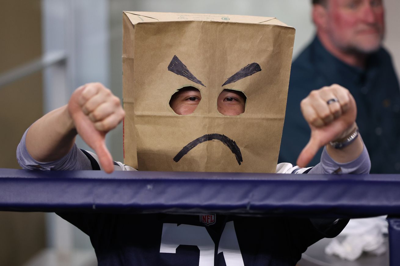 Cowboys fans still aren’t convinced, majority want them to tank the season