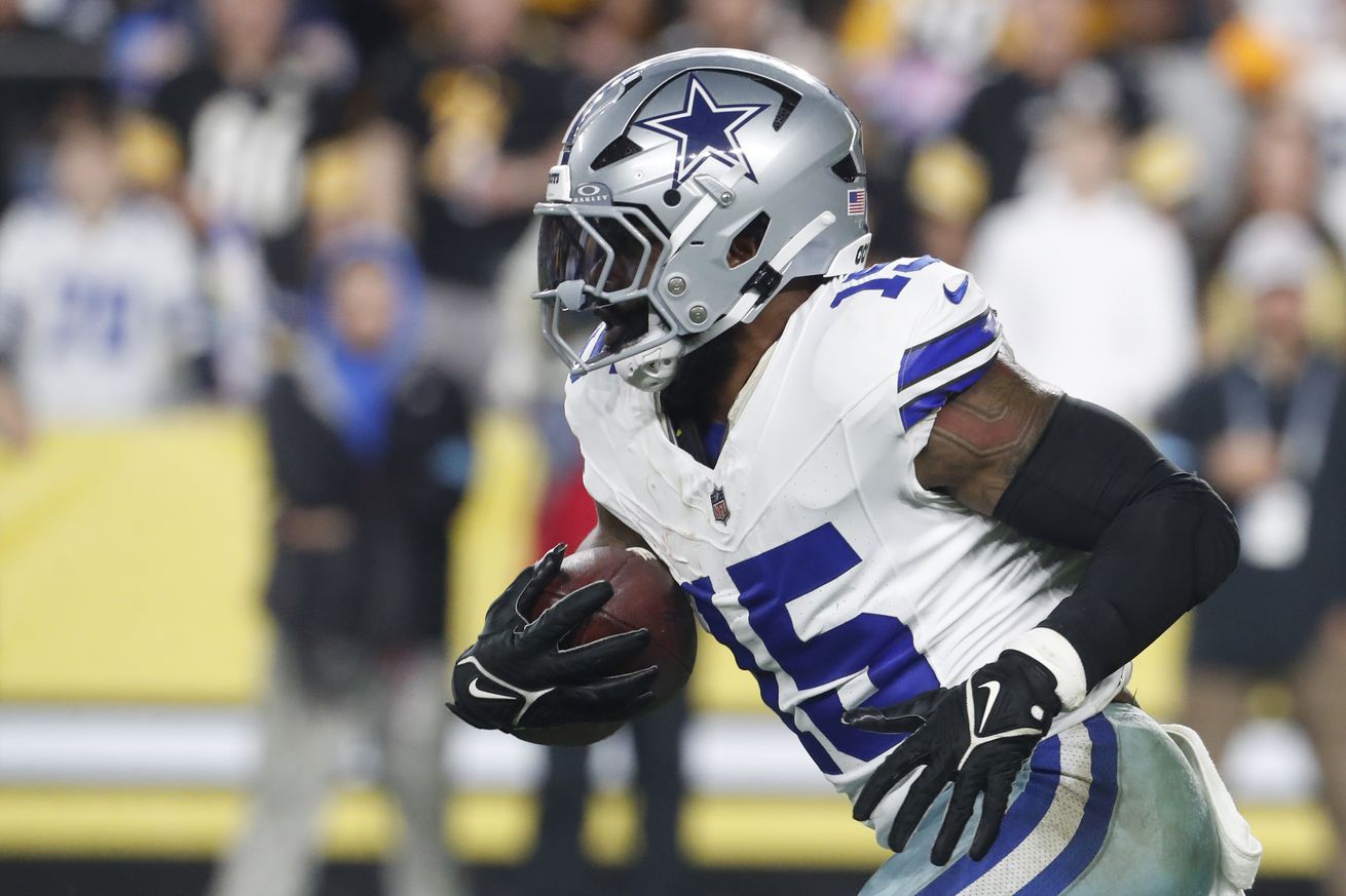 Cowboys doghouse: Ezekiel Elliott’s return to Dallas has been a disaster