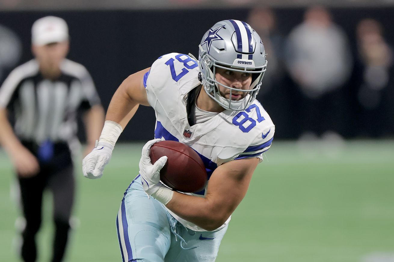 Buy/sell Cowboys players in Week 14 versus Bengals