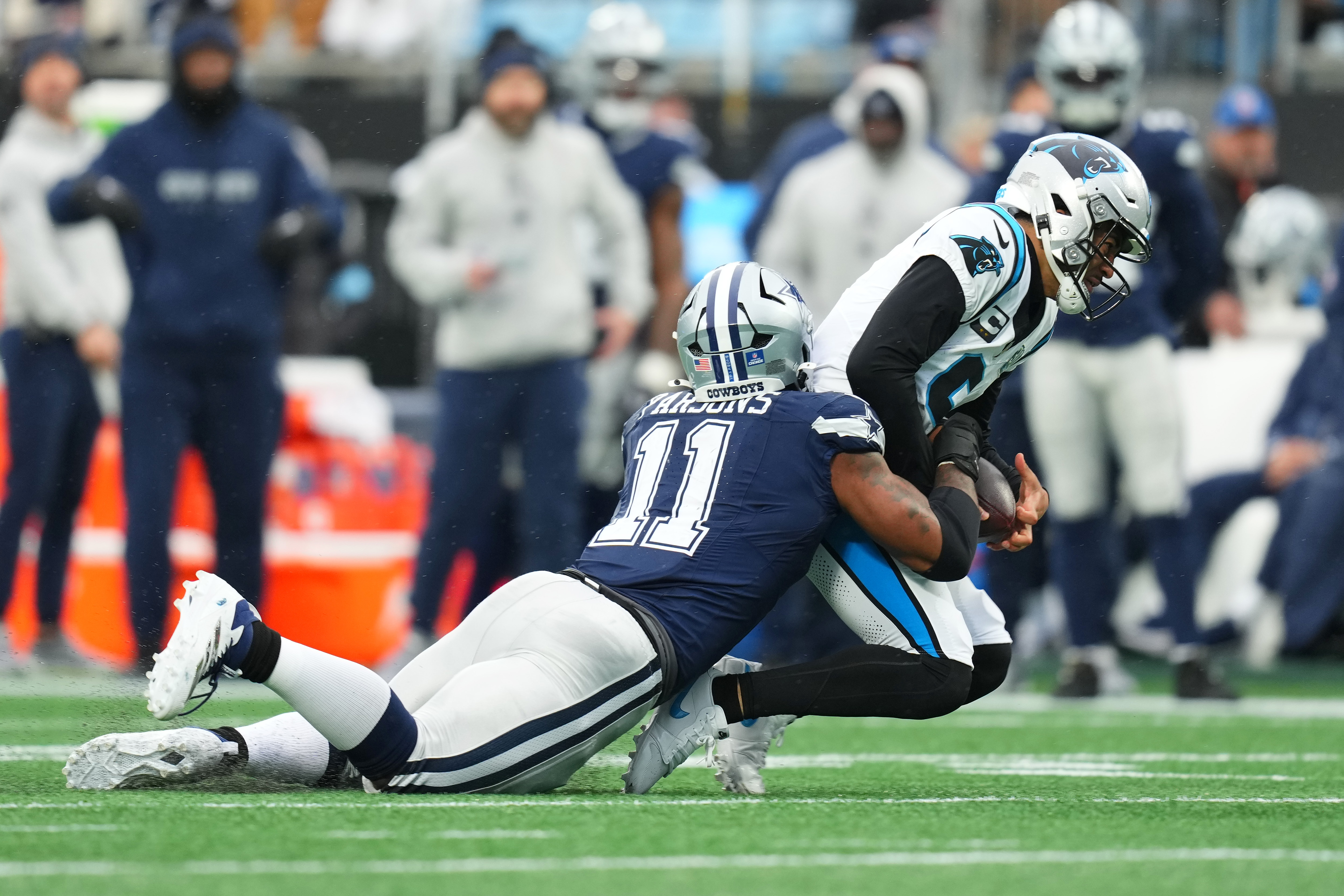 Cowboys’ Micah Parsons shows up on Friday injury report; questionable to play Week 16