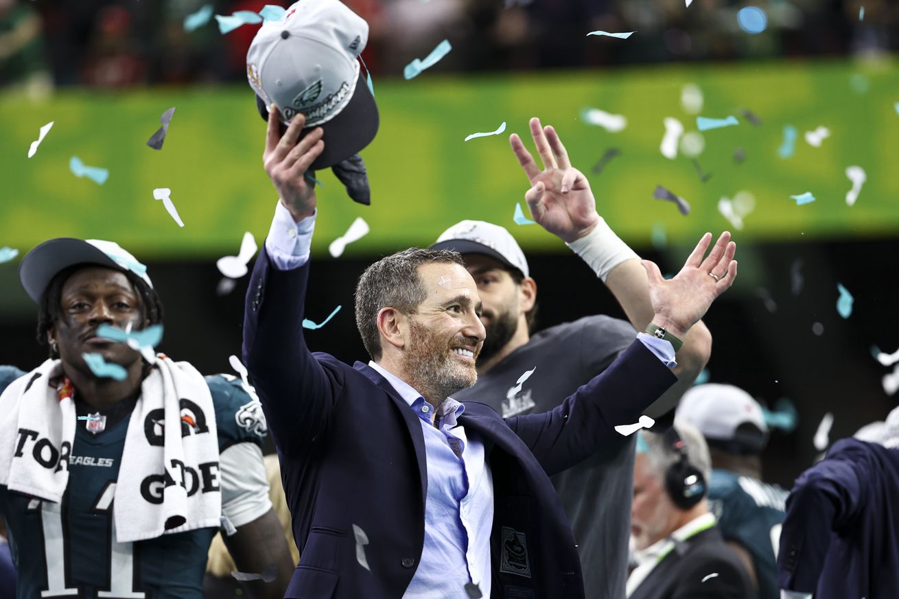 Understanding what the Cowboys can learn from the Eagles risky, yet crafty, front office moves