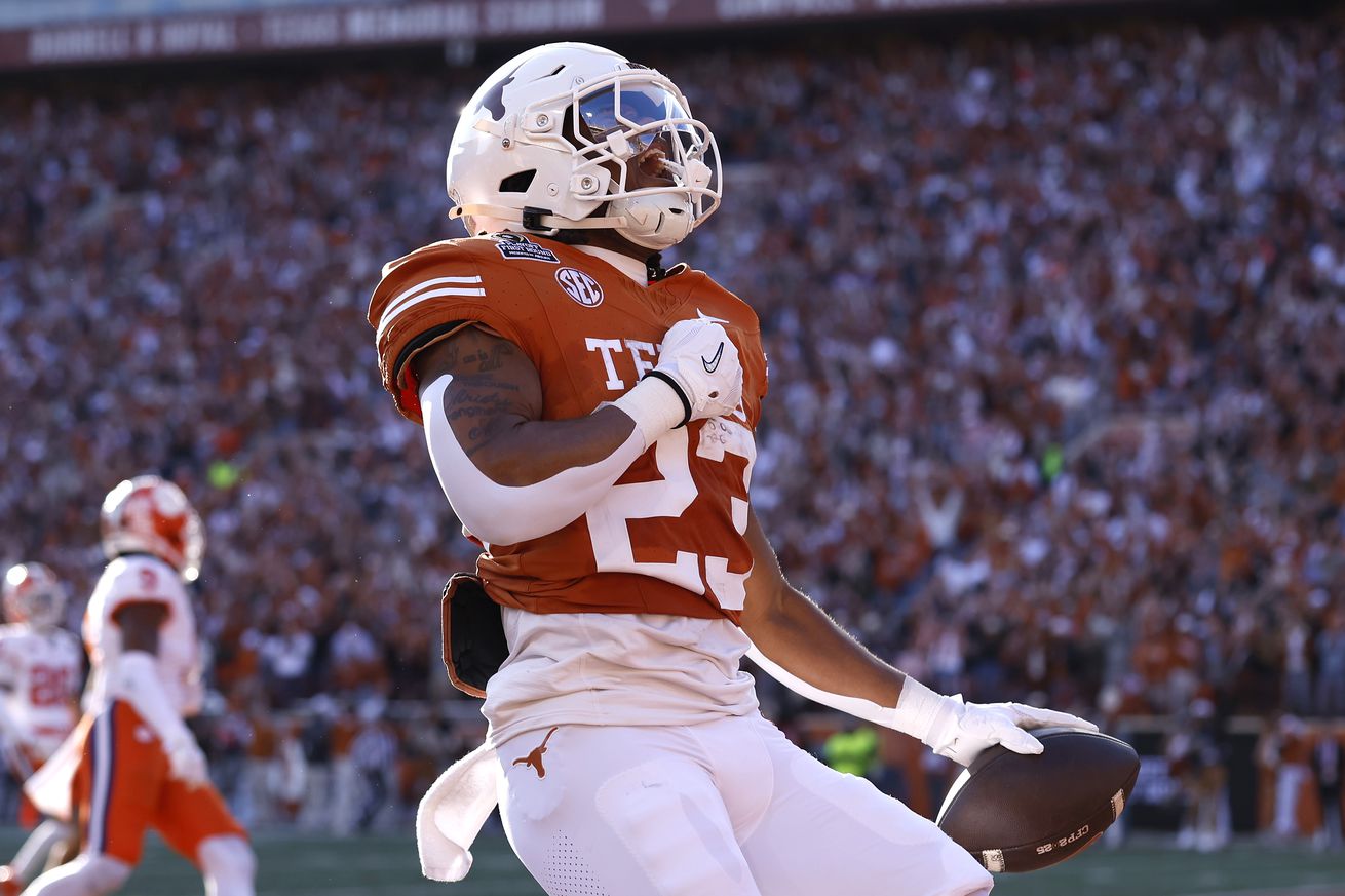 Cowboys sign RB Jaydon Blue to rookie deal Cowboys sign RB Jaydon Blue to rookie deal