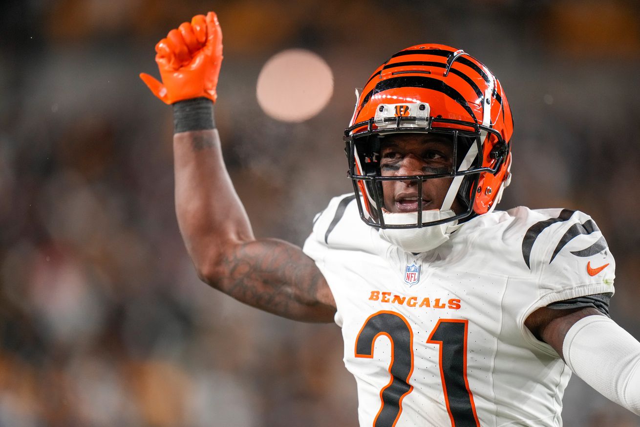 3 free agents the Cowboys should consider signing before training camp 3 free agents the Cowboys should consider signing before training camp
