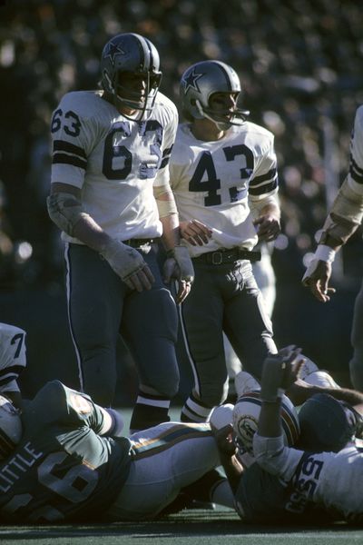 SUPER BOWL VI - Dallas Cowboys v Miami Dolphins