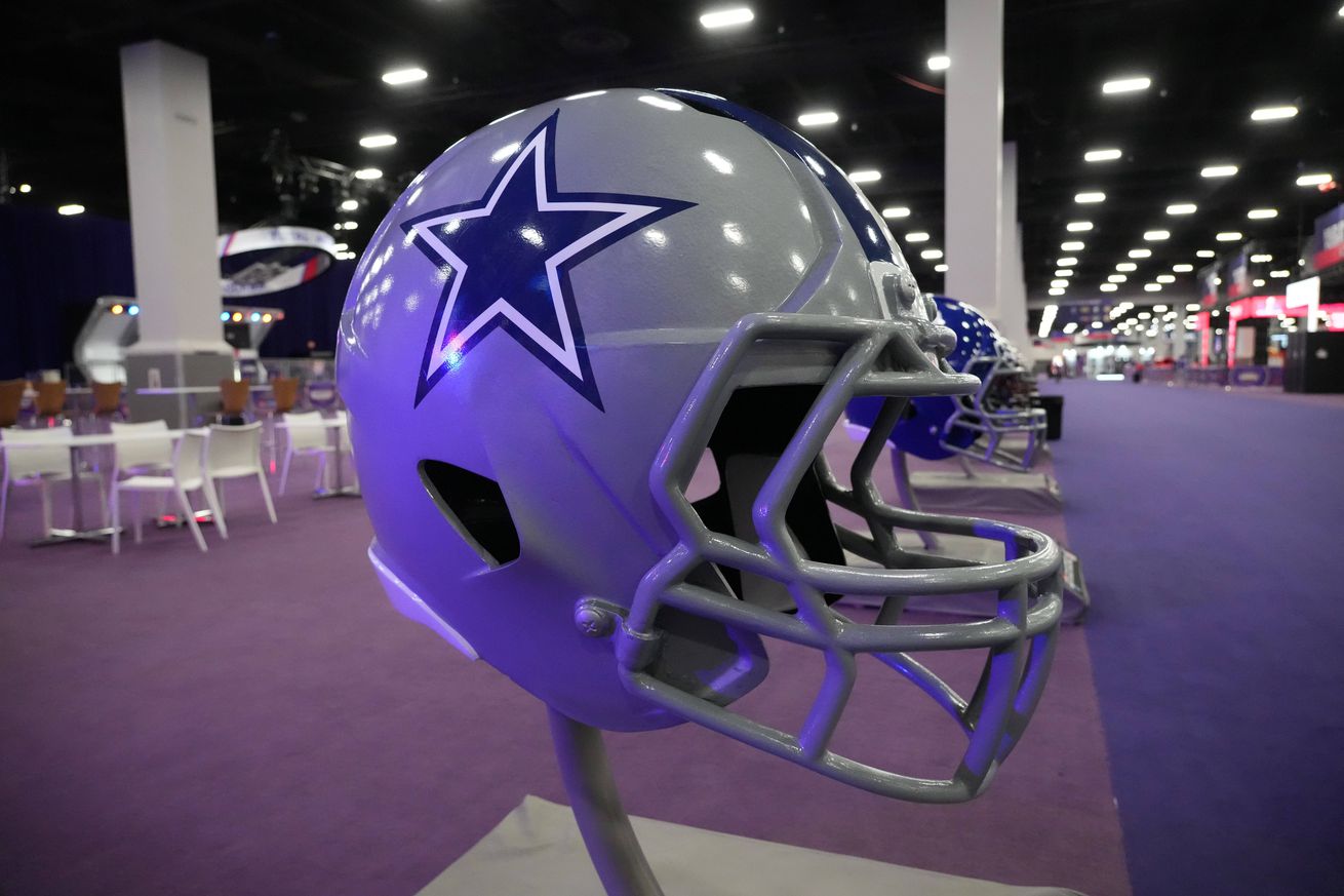 BTB Monday Discussion: What do you want to see emerge from minicamp? BTB Monday Discussion: What do you want to see emerge from minicamp?