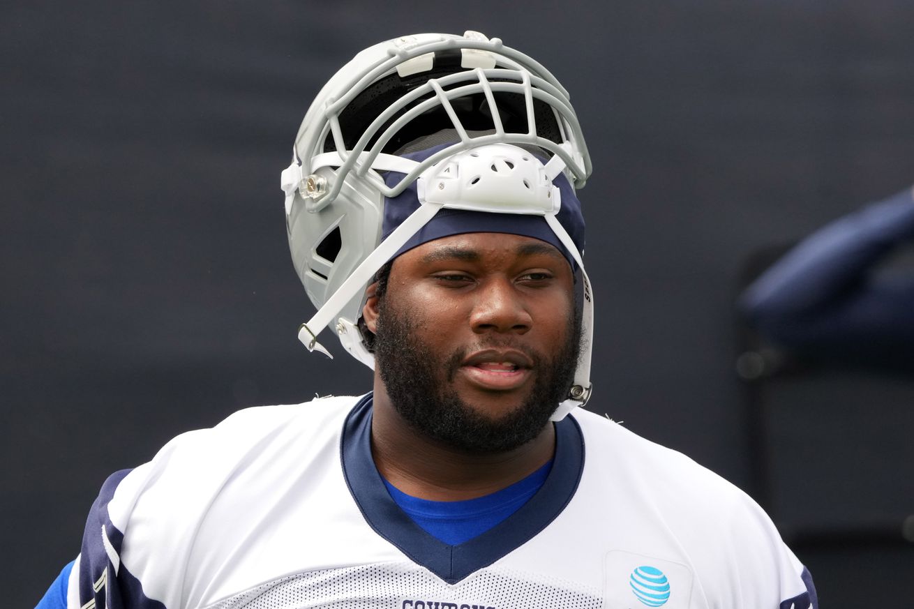 Stephen Jones says Nate Thomas ‘probably’ starting LT until Tyler Guyton returns Stephen Jones says Nate Thomas ‘probably’ starting LT until Tyler Guyton returns